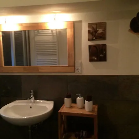 Weingut Marx - Rotes Haus Apartment Windesheim